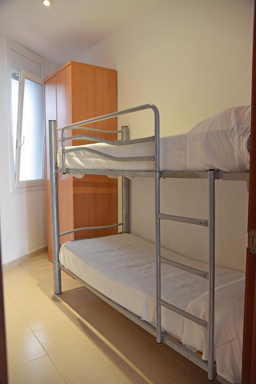 Apartamentos Ar Dosjoimi Лорет де Мар Екстериор снимка