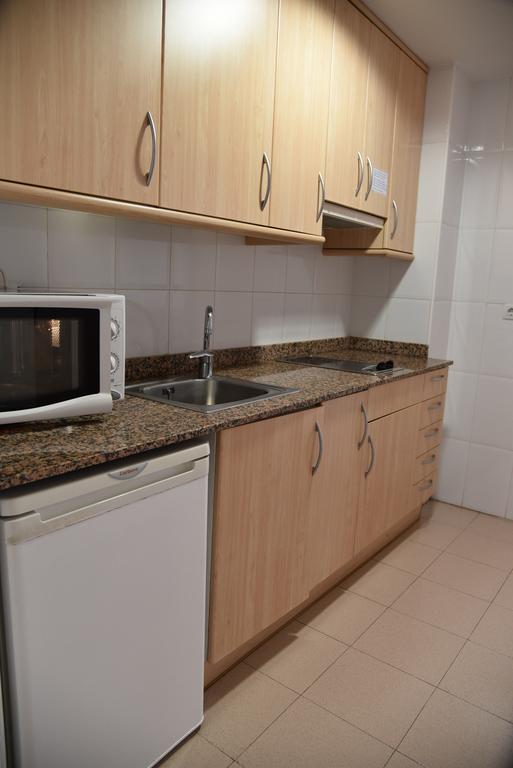 Apartamentos Ar Dosjoimi Лорет де Мар Екстериор снимка