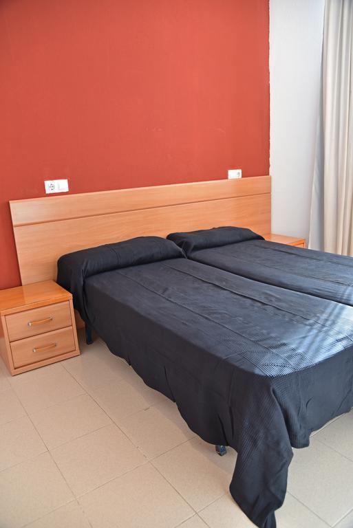 Apartamentos Ar Dosjoimi Лорет де Мар Екстериор снимка