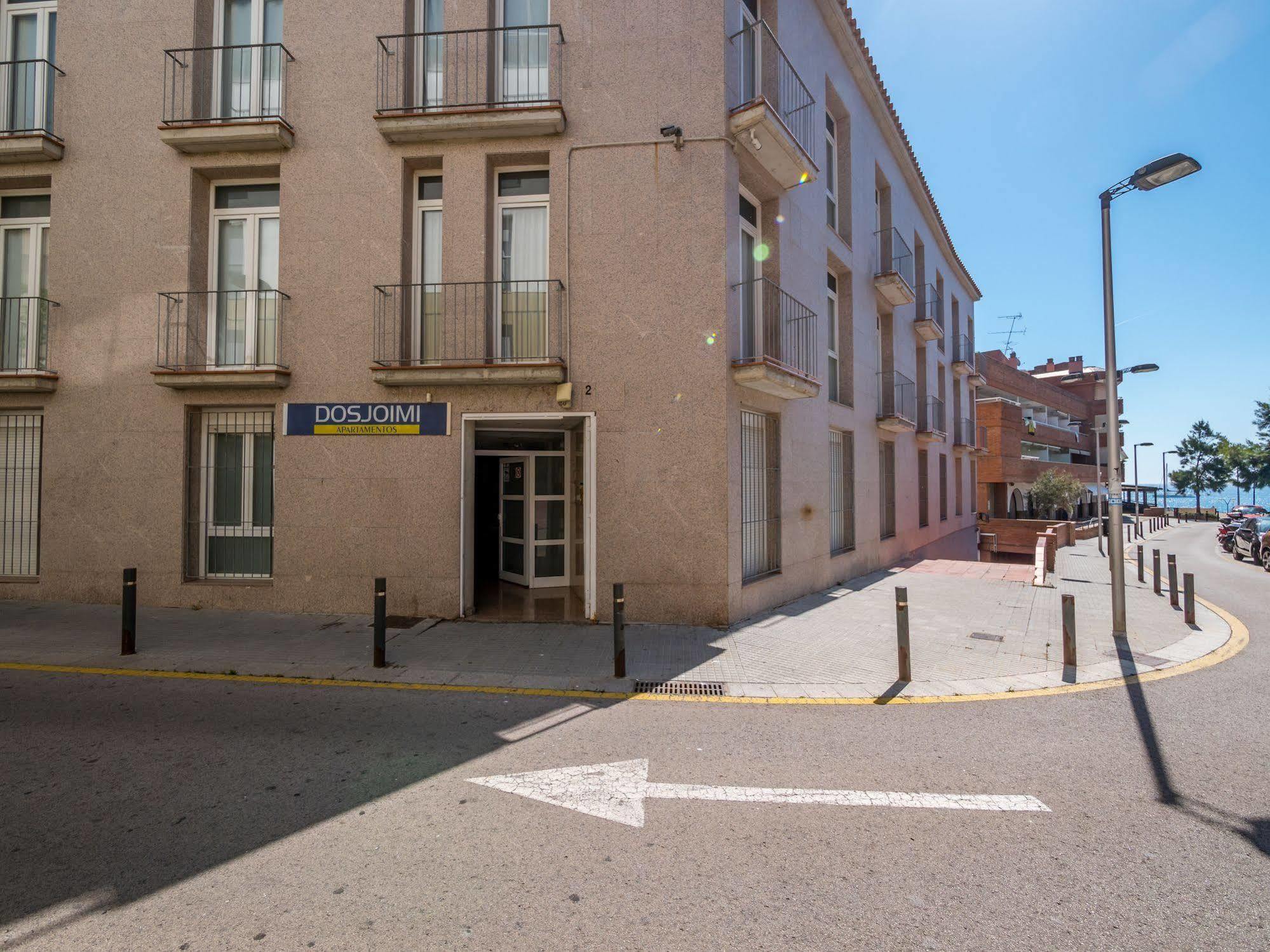 Apartamentos Ar Dosjoimi Лорет де Мар Екстериор снимка