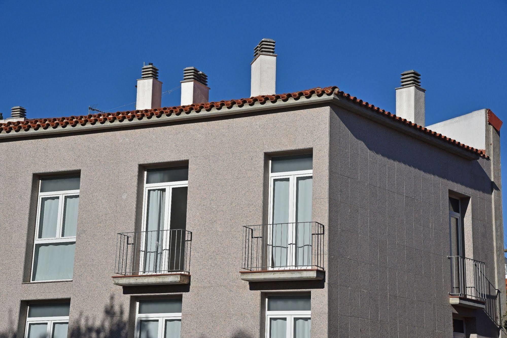 Apartamentos Ar Dosjoimi Лорет де Мар Екстериор снимка